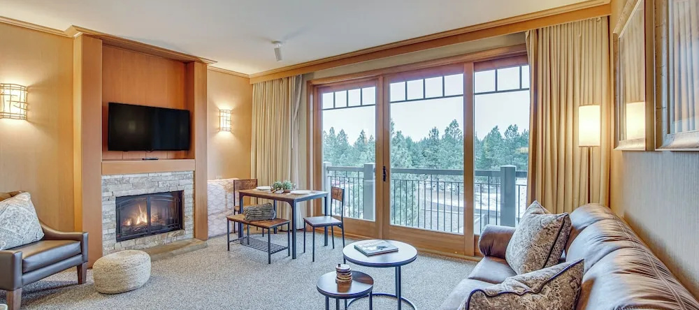 Pet-friendly Cle Elum Condo - Hike, Ski & Relax!, Cle Elum — photo 1