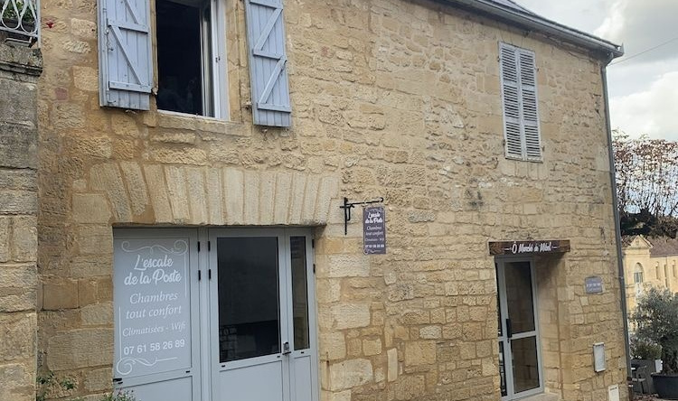 Le Relais De La Poste, Гурдон — фото 1