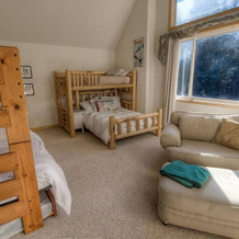 Knotty Pine Retreat by Lake Tahoe Accommodations, 霍姆伍德 — 照片 3