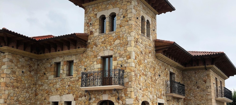 Hotel Palacio Torre de Galizano, 滨海里瓦蒙坦 — 照片 1