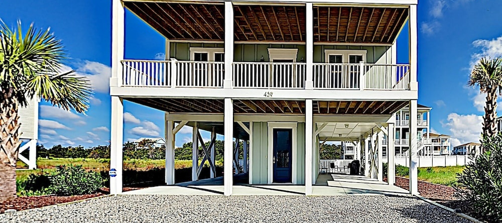 Chic Coastal W/ Pool, Ocean Views, Near Beach 4 Bedroom Home, 奥申艾尔海滩 — 照片 1
