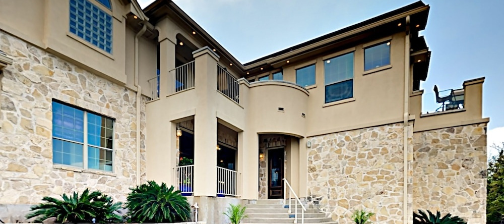 8413 Leander - 4 Br Home, 拉戈维斯塔 — 照片 1