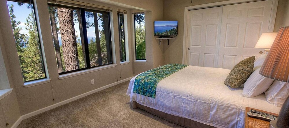 Tahoe Bonoff Venture by Lake Tahoe Accommodations, 南太浩湖 — 照片 1