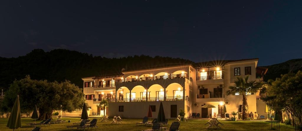 Hotel Sylvia, 基尼拉 — 照片 1