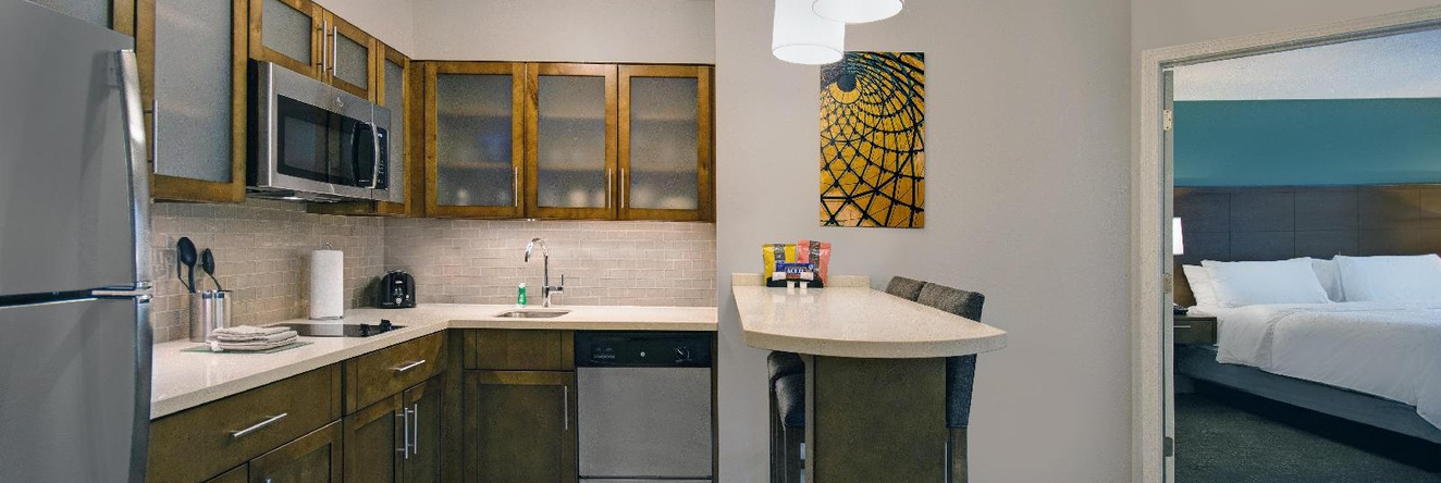 Staybridge Suites Sterling Heights - Detroit by IHG, 斯特灵海茨 — 照片 1