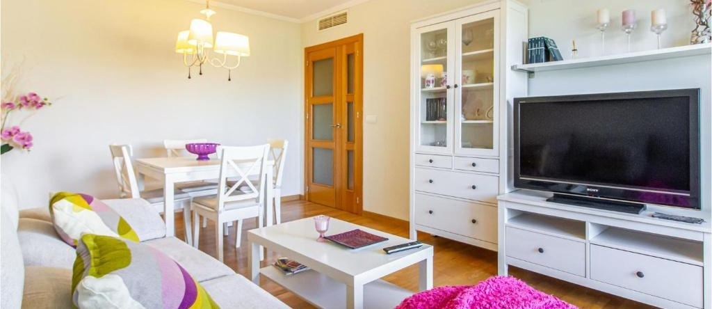 Nice apartment in Santa Pola with 2 Bedrooms, WiFi and Outdoor swimming pool, 圣波拉 — 照片 1