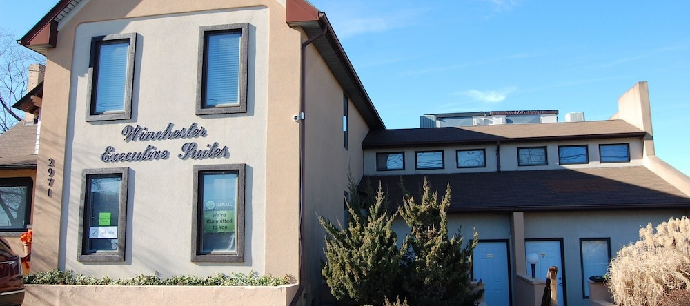 Executive Suites, Винчестер — фото 1
