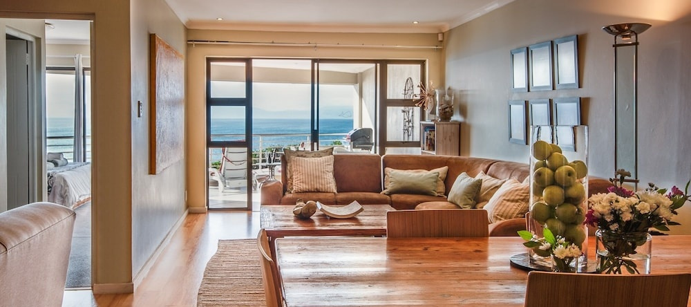The Lookout at Whale Cove, 德凯尔德斯 — 照片 1