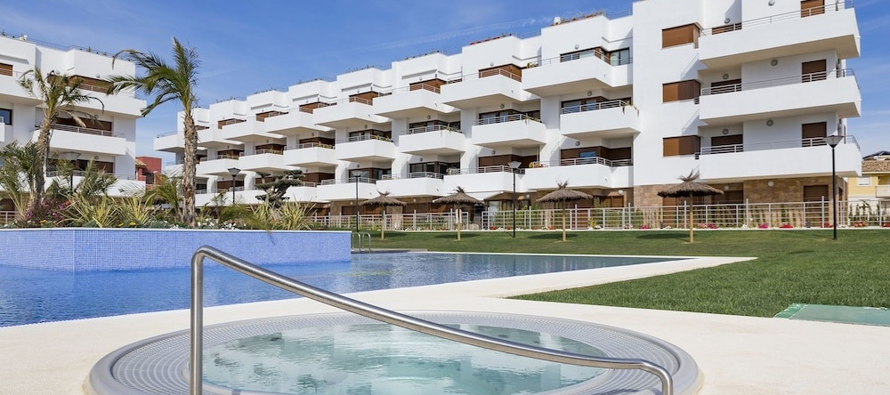 Апартаменты Terrazas De Campoamor, Ориуэла — фото 1