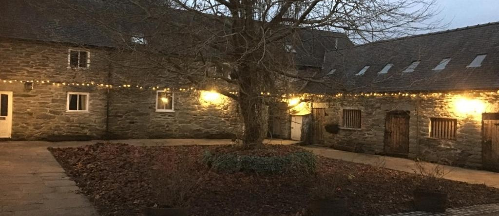 Bryn Melyn Farm Cottages- 5 Luxury Cottages In A Stunning Setting with Wood Fired Hot Tub, Llandderfel — photo 1