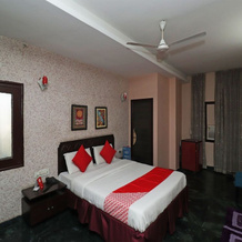 OYO 28336 Hotel Girish, 戴蒙德港 — 照片 3