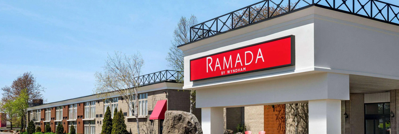 Ramada By Wyndham Cornwall, Сент-Эндрюс-Вест — фото 1