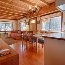 Lewis Ave Lodge - 3 Br Home, 霍姆伍德 — 照片 4