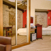 Hostellerie du Vieux Cordes, 天空之城科尔德 — 照片 4