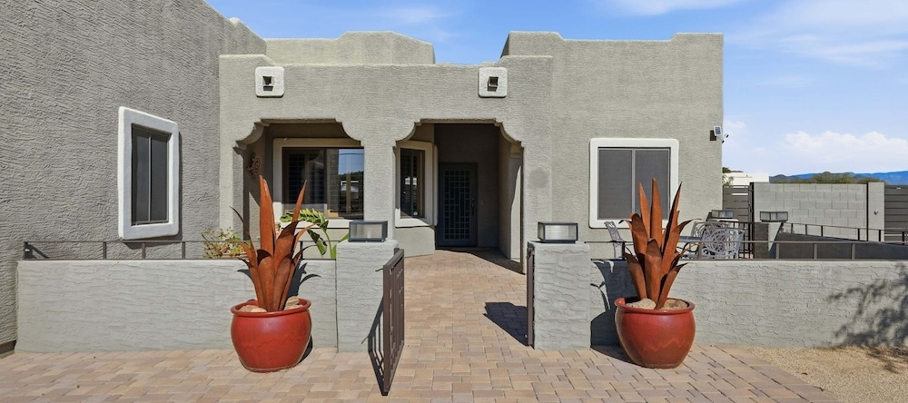 Alanamari Desert Estate, Pool, Spa, Casita 4 Bedroom Home, 新河 — 照片 1