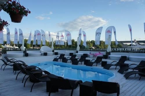 Admiral Yacht Club, Gribki — photo 1