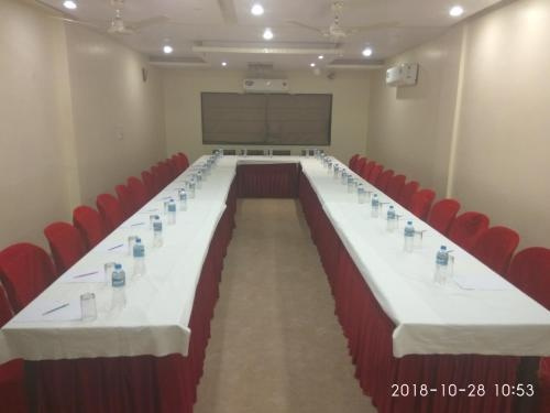 Hotel Kusum Valley, 加达尔瓦拉 — 照片 1