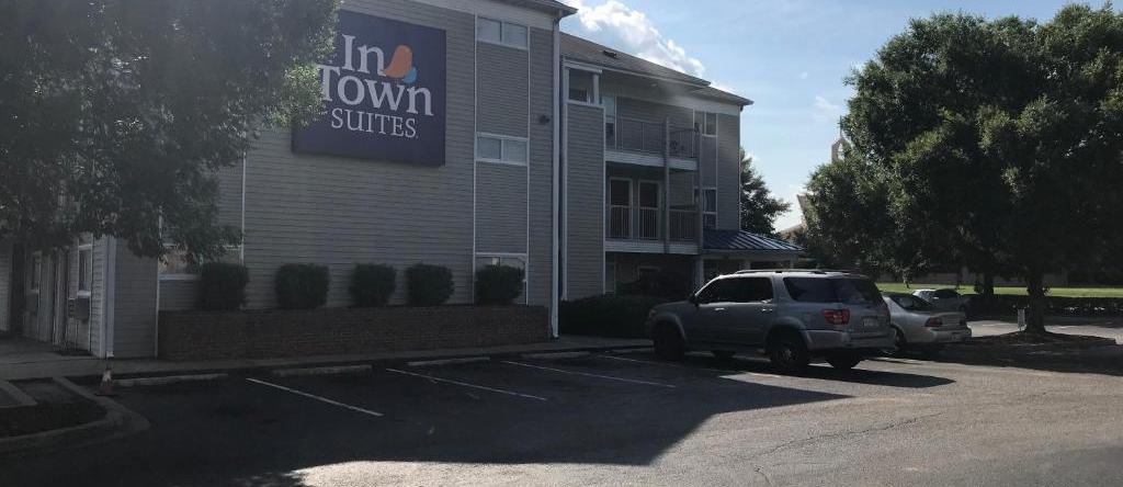 InTown Suites Extended Stay Columbia SC - Broad River, 哥伦比亚 — 照片 1