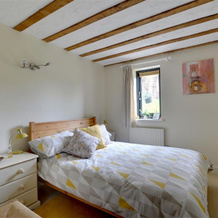 Converted Barn With Excellent Wooden Beams, High Ceiling and a Cosy Terrace, 桑威奇 — 照片 5
