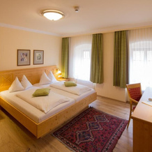 Hotel-Restaurant Zum Schwarzen Bären, 多瑙河畔埃默斯多夫 — 照片 2
