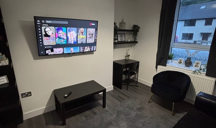 Shawforth - 2 Beds - Sleeps 4 - Street Parking, Рочдейл — фото 1