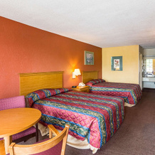 Rodeway Inn & Suites, Orangeburg — photo 4
