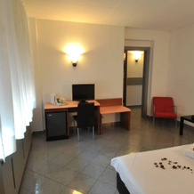 Bahnhof Haus, Chiasso — photo 2