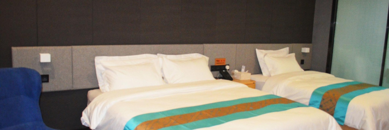 UP and IN Hotel Xinjiang Aletai Beitun City Huayang Road, 阿尔泰 — 照片 1