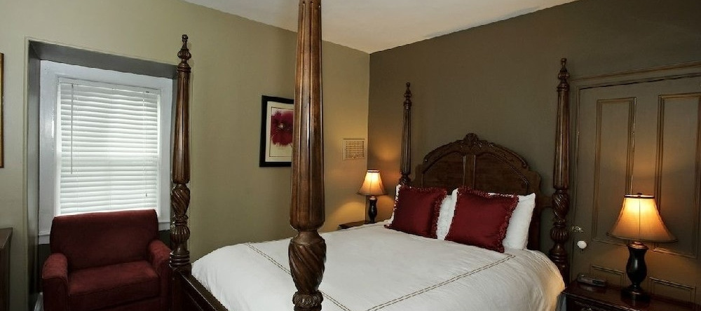 The Mansion Inn, 新希望 — 照片 1