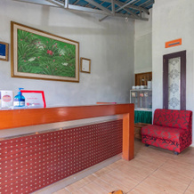 RedDoorz Plus @ Grand Yustik Sukabumi, 巴罗斯 — 照片 2