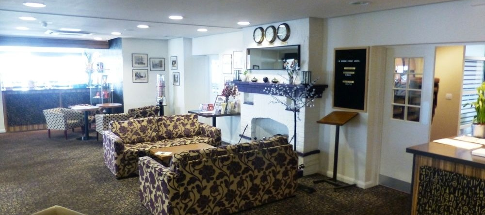 The Bridge House Hotel, Reigate — photo 1