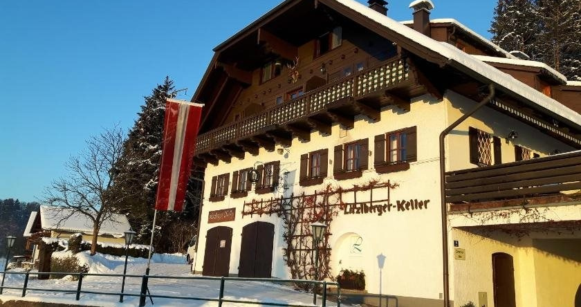 Litzlberger Keller Am Attersee, 阿特湖畔塞瓦尔兴 — 照片 1