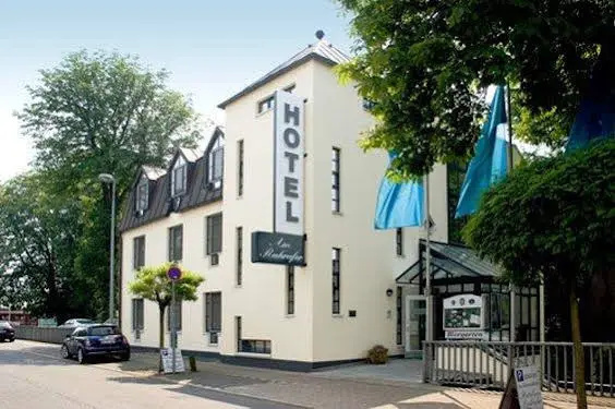 Hotel am Ruhrufer Business & Golf, Muelheim an der Ruhr — photo 1
