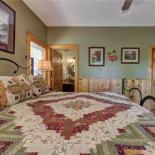 Riversound Romance 2 Bedroom Home with Hot Tub, Pittman Center — photo 4