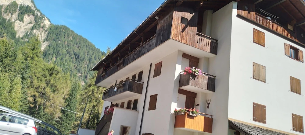 Dafne Dolomites, Cibiana di Cadore — photo 1