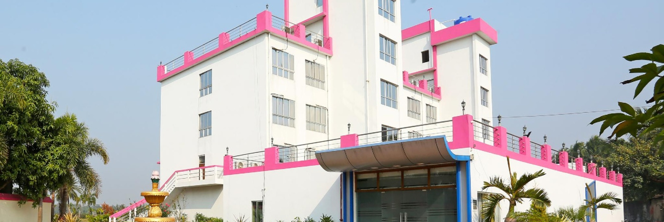 OYO 28336 Hotel Girish, 戴蒙德港 — 照片 1