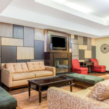 La Quinta Inn & Suites by Wyndham Ennis, 恩尼斯 — 照片 3