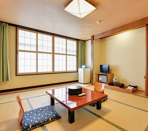 Moritake Onsen Hotel, 三种 — 照片 1