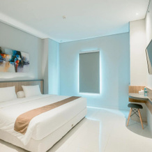 Front One Hotel Gresik, 格雷西克 — 照片 3