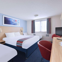 Travelodge Llanelli Cross Hands, Llanelli — photo 4