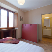 Quiet property set in a genuine context between nature and culture.-CASA PARIS, 圣塞韦里诺马尔凯 — 照片 5