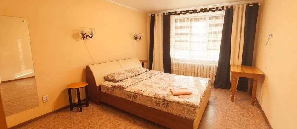 Trekhkomnatnaya Na Lenina 12a Flat, 涅夫捷卡姆斯克 — 照片 1