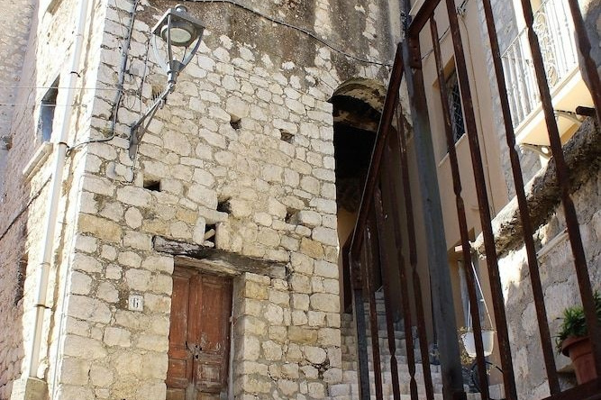 La Chiazzolla, 坎波利德尔蒙泰塔布尔诺 — 照片 1