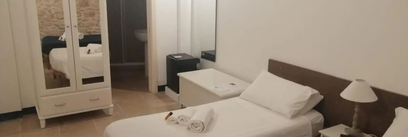 Fenisia Guest House, 坎皮萨伦蒂纳 — 照片 1
