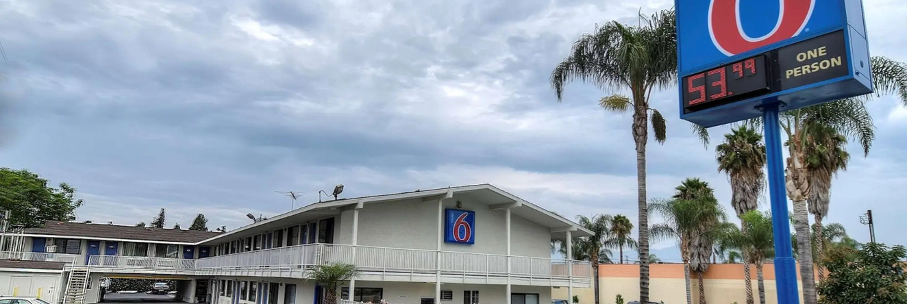Motel 6 El Monte, CA - Los Angeles, 埃尔蒙特 — 照片 1