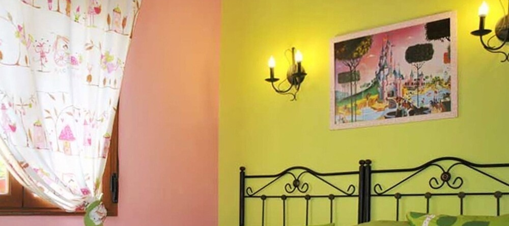 Rustic, 3-bedroom House in Villamanín With a Furnished Terrace, Garden, Villamanin — photo 1