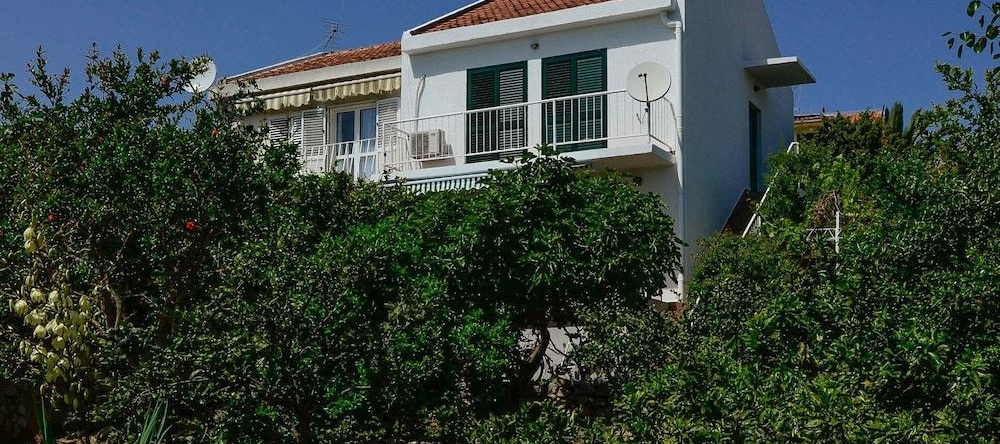 Holiday Home Lovište, 洛维什特 — 照片 1