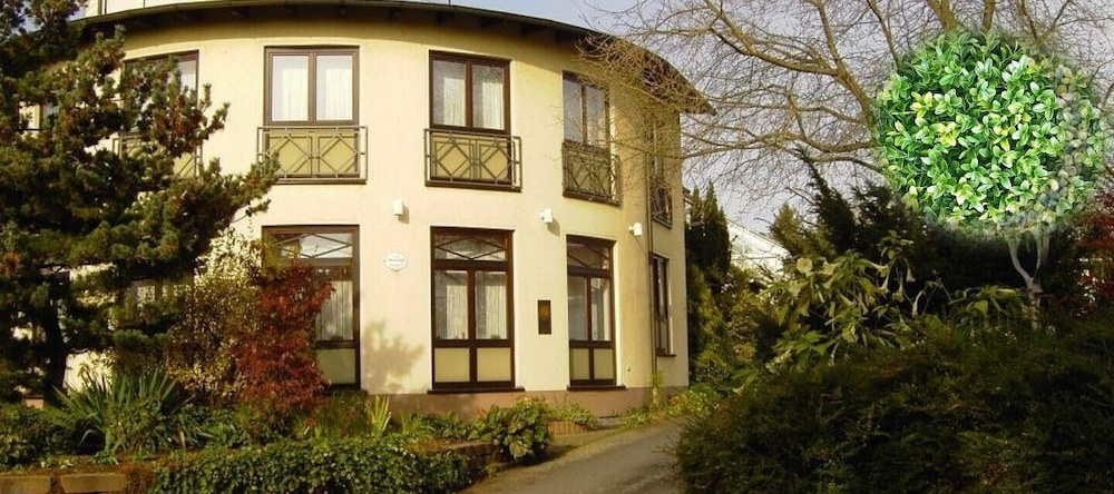 Hotel Sonnenhof, 上乌瑟尔 — 照片 1