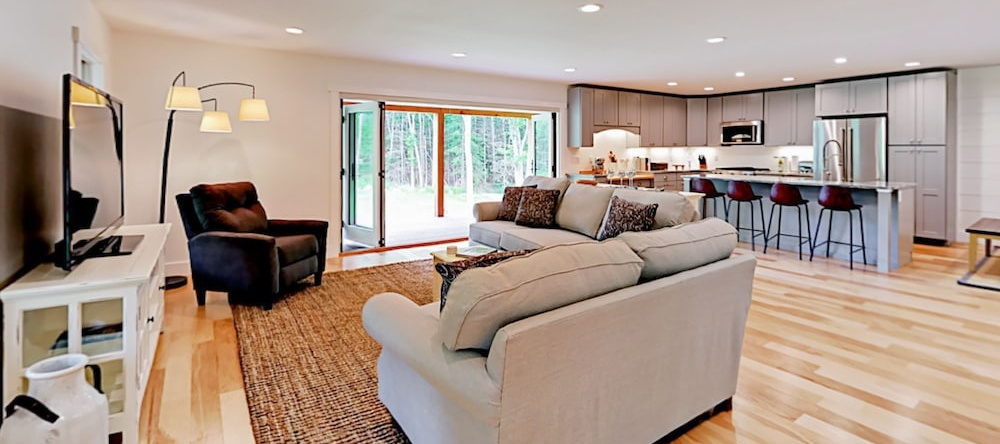 18 Bens Landing Rd Home 5 Bedrooms 2.5 Bathrooms Home, 布斯贝 — 照片 1