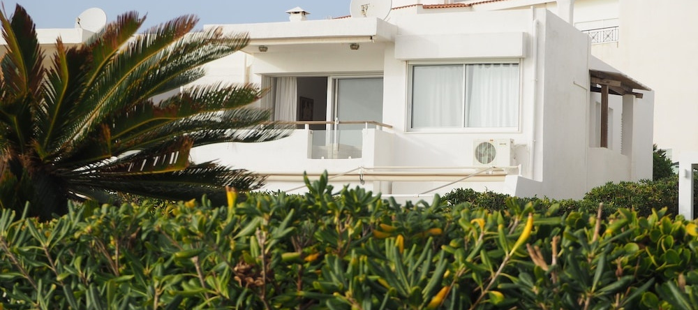 Villa White Coral, Коропион — фото 1